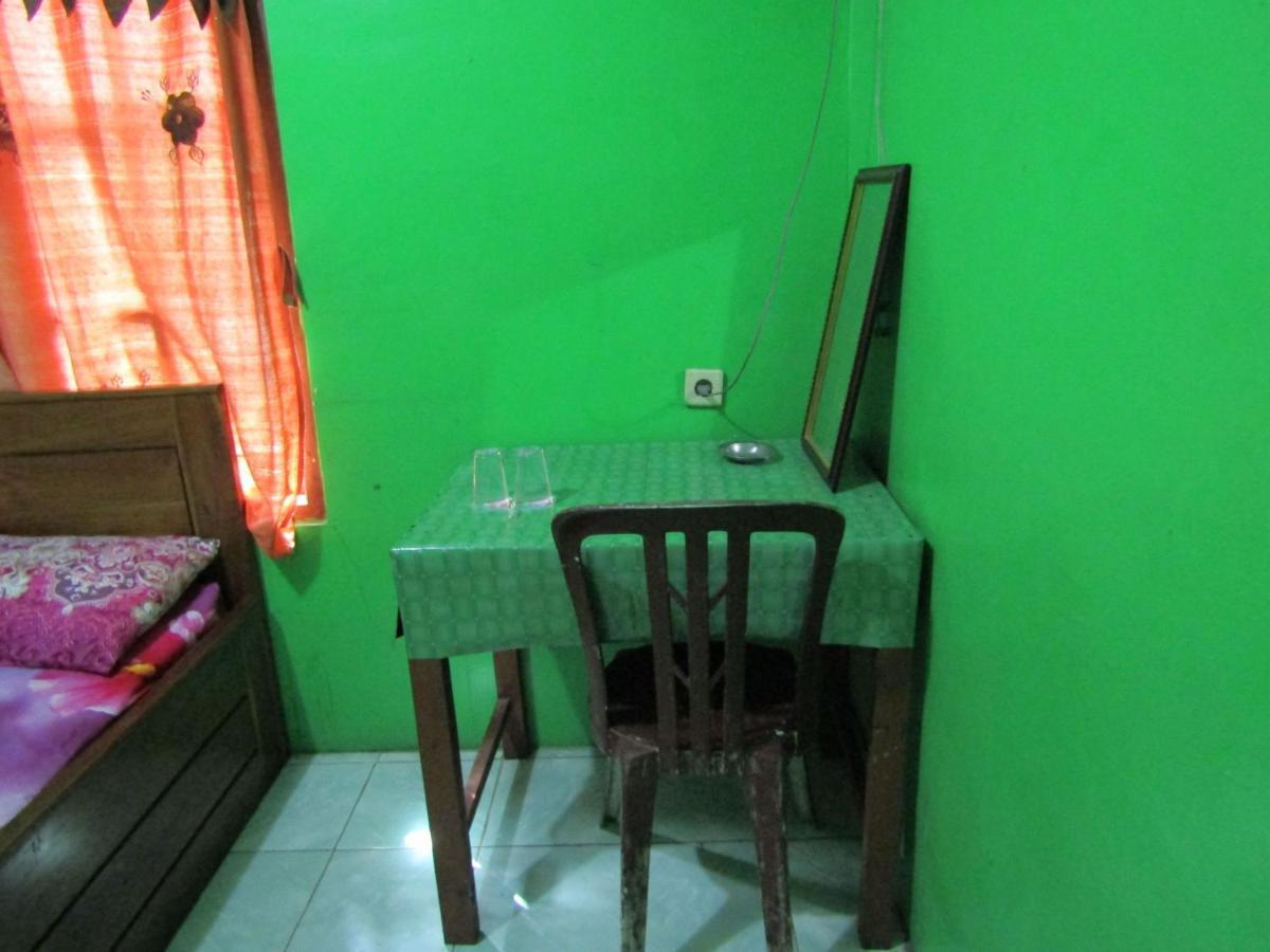 Losmen Kinasih Puncak & Gazebo Pandang بانتول المظهر الخارجي الصورة